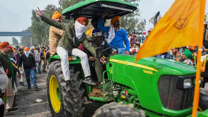 Farmers March in New Delhi Seeking Price Guarantees for Crops, Clashing ...